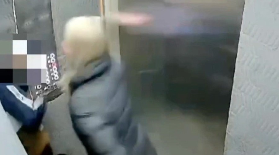 Женщина напала на ребенка в лифте одного из многоэтажных домов в Краснодаре