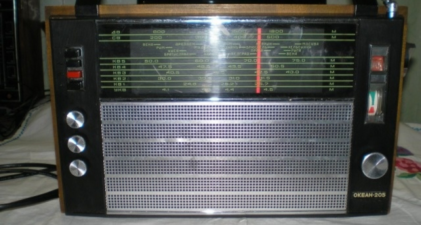 Радиоприемник "Океан-205"укв+FM