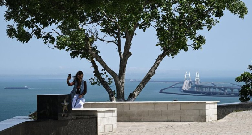 Крымский мост без очередей: 110 пунктов досмотра работают на полную мощность