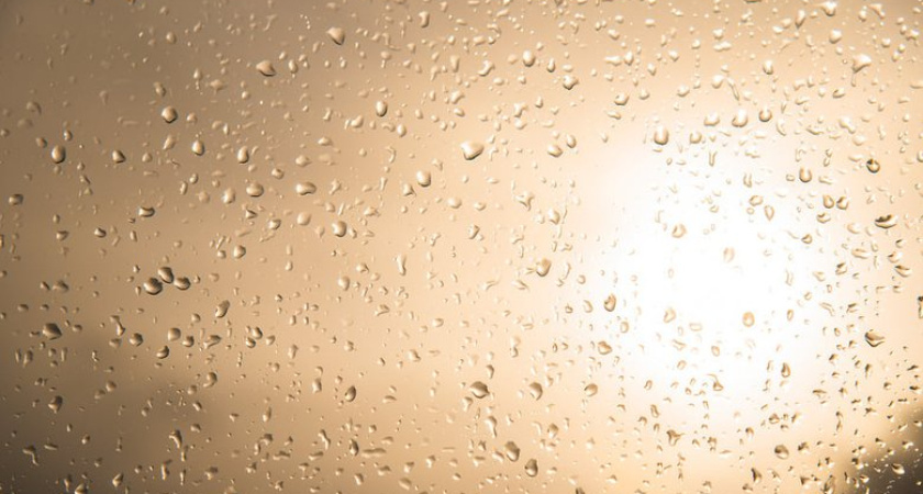 Квартиры на Шевченко, 55 заливает дождем: пленка не спасла от последствий атаки БПЛА