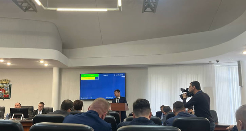 Более 20 лет борьбы с преступностью: в Краснодаре увековечили память легендарного полицейского Абакумова