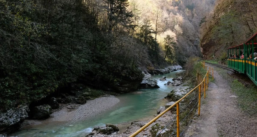 От Магадана до Крыма: неожиданный топ-10 осенних направлений с ценами от 3,2 тыс. рублей