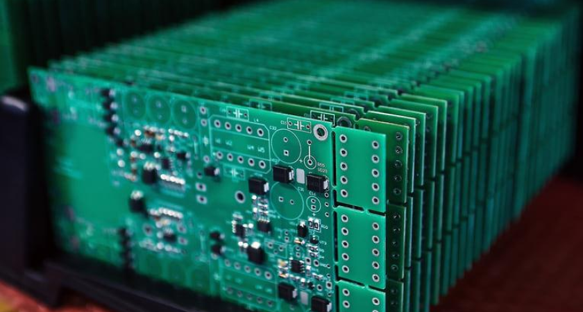 Импортозамещение и параллельный импорт: IT-рынок Кубани вырос на 4,7%, Адыгеи — на 16,7%