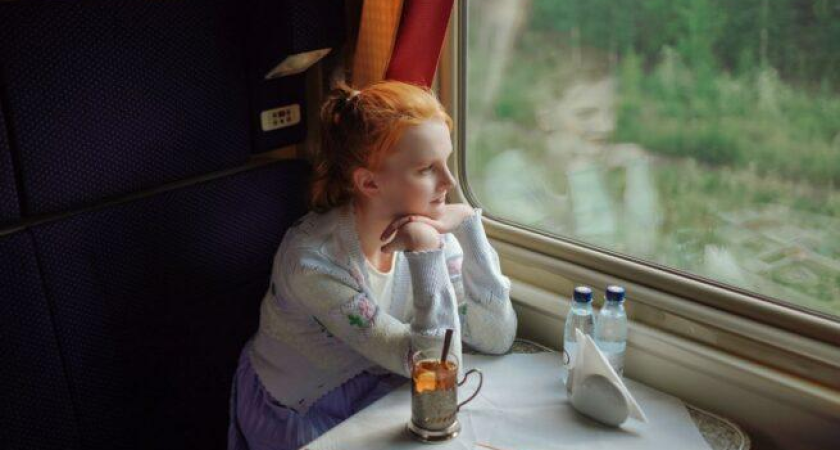 От телефонов до ледоруба: 5,5 тысячи забытых вещей вернули пассажирам поездов за 9 месяцев