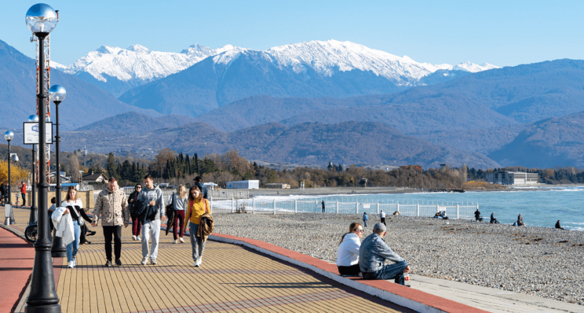 Загрузка отелей Сочи рухнула на 30%: продажи идут «по чайной ложке»