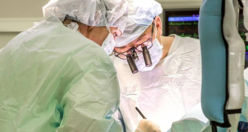 Артерии закрыты на 90%: калининградские хирурги спасли мужчину, терпевшего инфаркт несколько дней