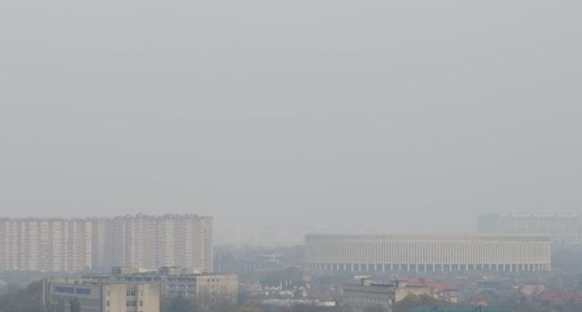 Весь Краснодар задыхается в дымовой завесе от горящих рисовых полей