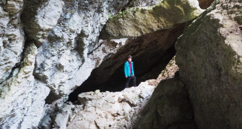 Цепочка провалов выдала тайну: спелеологи нашли вход в крупную подземную систему Мостовского района