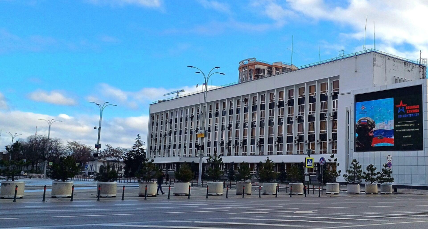 Жители Краснодара требуют отставки мэра Наумова за строительство третьего храма вопреки их воле