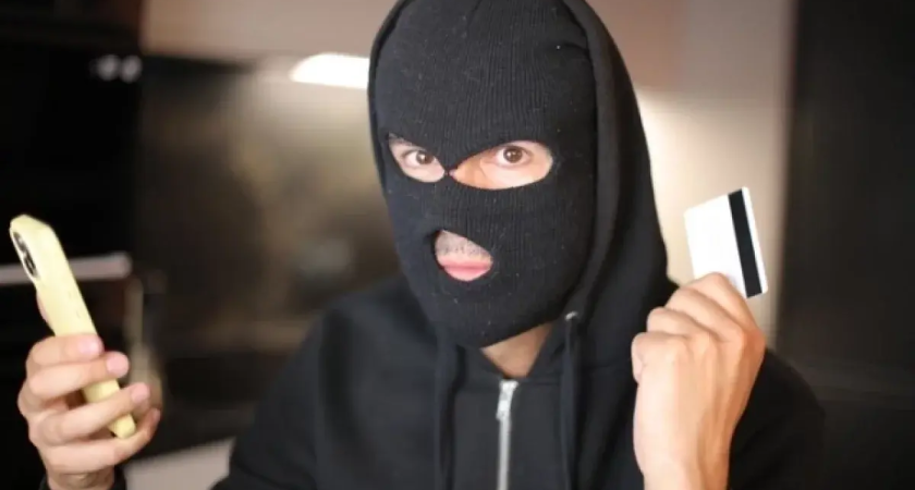 «Технический сбой» и двойное списание: новая схема мошенников атакует покупателей перед «Черной пятницей»