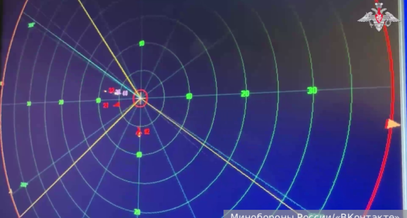 Атака дронов на Новороссийск: повреждена нефтебаза «Шесхарис», удары продолжаются
