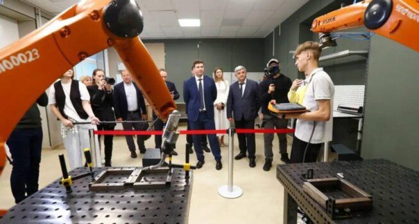 240 млн рублей в IT-кадры: как Усть-Лабинский колледж готовит специалистов для энергетики и авиации