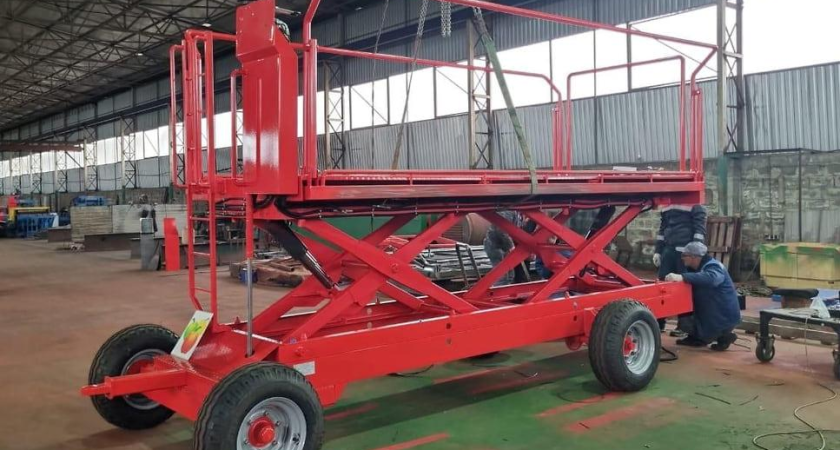 Единственный в России: армавирский завод создал платформу «Урожай», заменяющую сборщиков фруктов