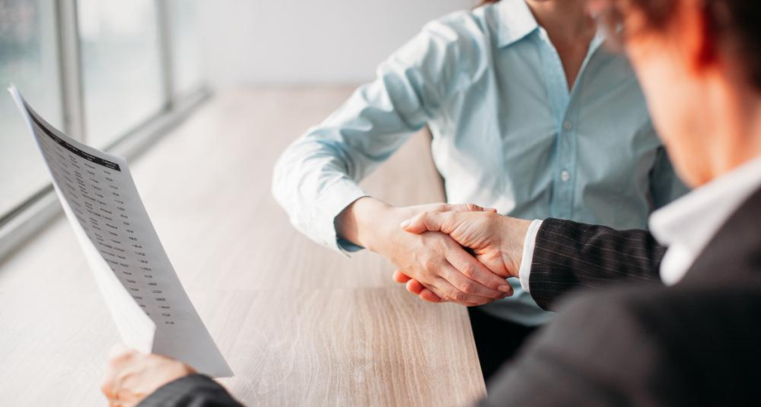 Женщины на Кубани зарабатывают на 11-16 тысяч меньше мужчин даже в «равных» профессиях