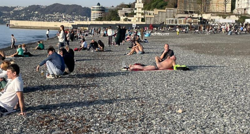 В Сочи зафиксировали +23,4°C: побит температурный рекорд 2015 года
