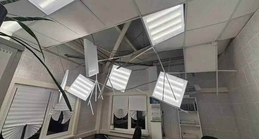 18 домов пострадали: в Новороссийске начали замену окон и выплаты после ночной атаки дронов