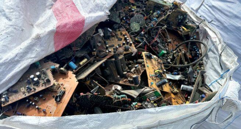 19 тонн «электронного лома» с золотом и платиной: в Новороссийске раскрыли схему контрабанды из Турции