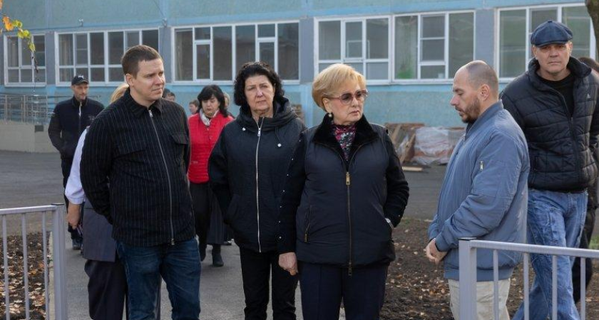 88,5 млн рублей в воздухе: школу №83 в Краснодаре отремонтировали на 15% за день до дедлайна