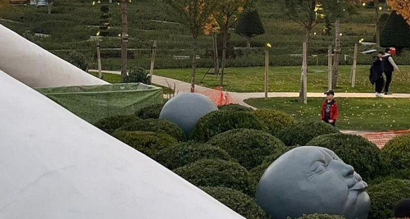 80-сантиметровые копии «Эмоций» из парка Галицкого продают за 30 тысяч рублей