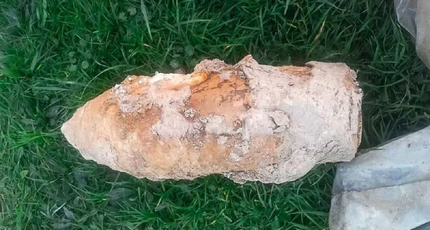 Авиабомба ФАБ-50 и мина найдены в центре Геленджика при земляных работах