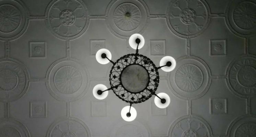 Семь улиц Краснодара останутся без света на 8 часов: названы адреса