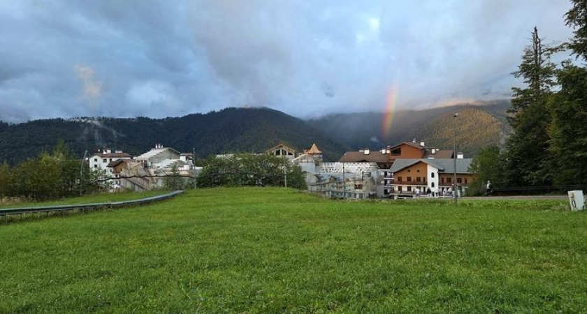 В Сочи 5-6 декабря: +20°C днем и ясное небо, но ветер до 10 м/с