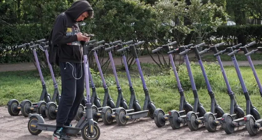 В Краснодаре электросамокаты теперь тормозят сами: 35 зон запрета и 40 «медленных» локаций