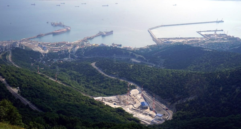 Пожар на мусорном полигоне отравил воздух в Новороссийске на шесть дней