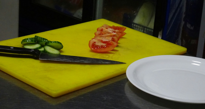 От разделочной доски зависит больше, чем вы думаете: почему пластиковая – не лучший друг на кухне