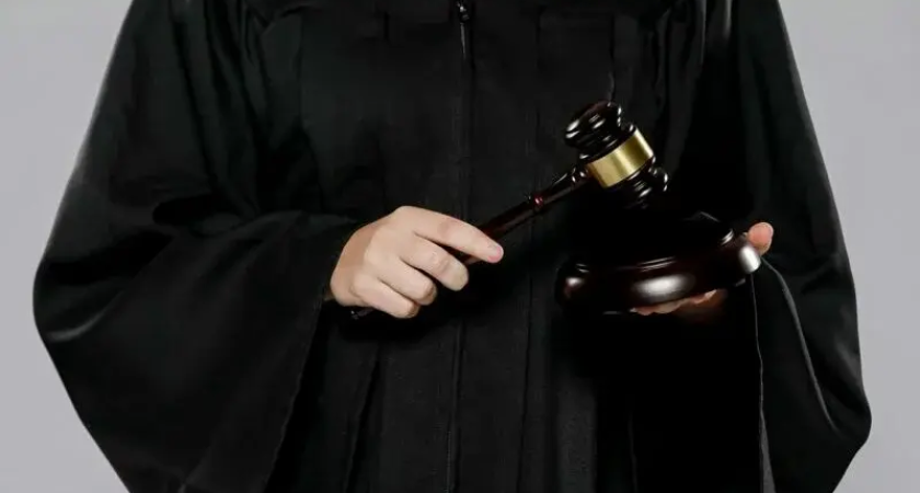 Директор гравийного карьера осужден на год за ущерб земле в 272 млн