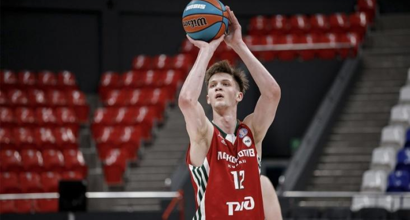 «Локомотив-Кубань» обвинил центрового Елатонцева в нарушении контракта до 2029 года