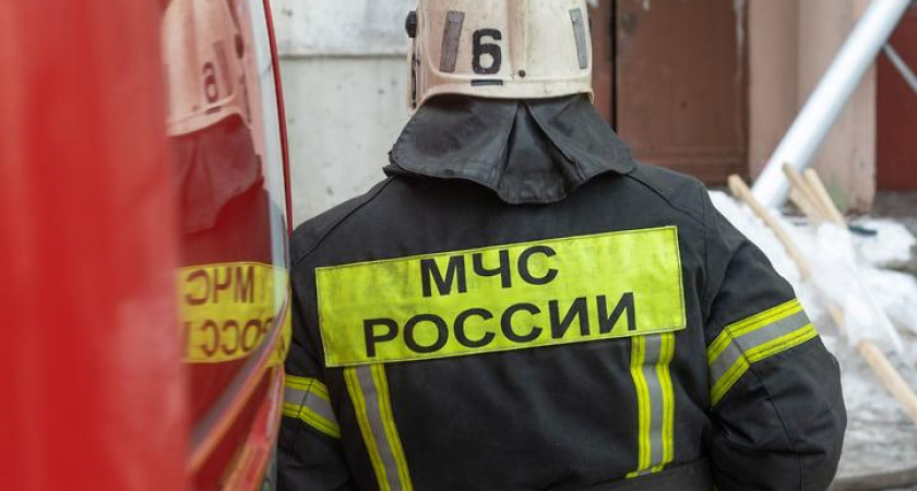 Атака БПЛА воспламенила 4 тысячи квадратов нефтехранилища в Темрюке