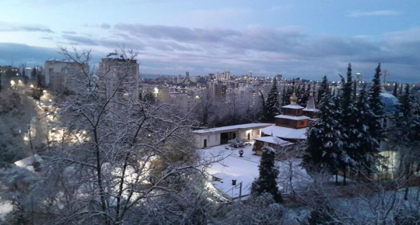 Снежный коллапс в Сочи: такси взвинтило цены в 3 раза, автобусы встали