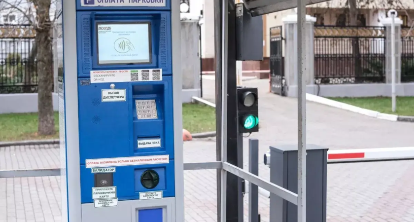 Новороссийск добавит 393 парковки и заработает 17 млн рублей