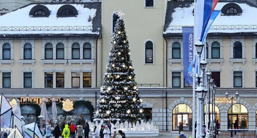 127 тысяч туристов заблокированы в Сочи из-за ливней и снегопадов