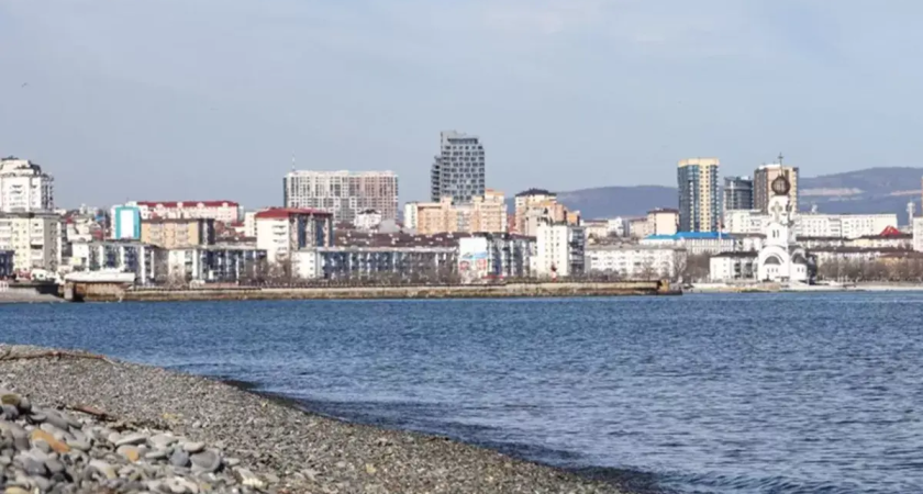 «Уйти в комнату без окон»: мэр Новороссийска предупредил жителей о возможной атаке беспилотников