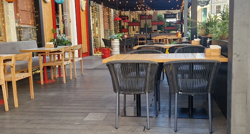 На 44% больше горничных и поваров: туристический бум на Кубани создал рекордный спрос на персонал в 2025 году