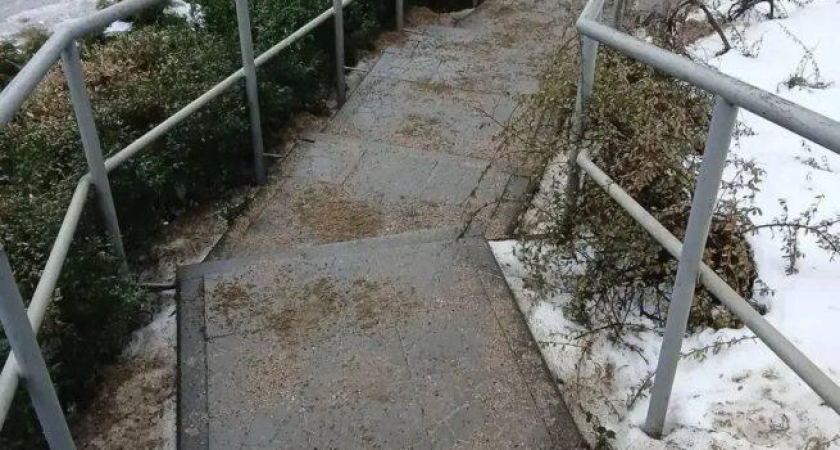 120 единиц техники против льда: в Краснодаре ночью экстренно обработали дороги после похолодания