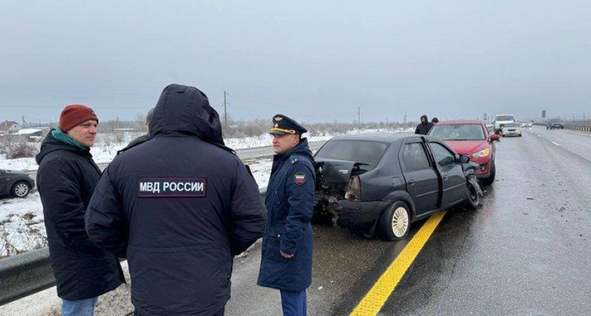 20 автомобилей столкнулись на трассе М4 «ДОН» из-за непогоды: 5 человек госпитализированы