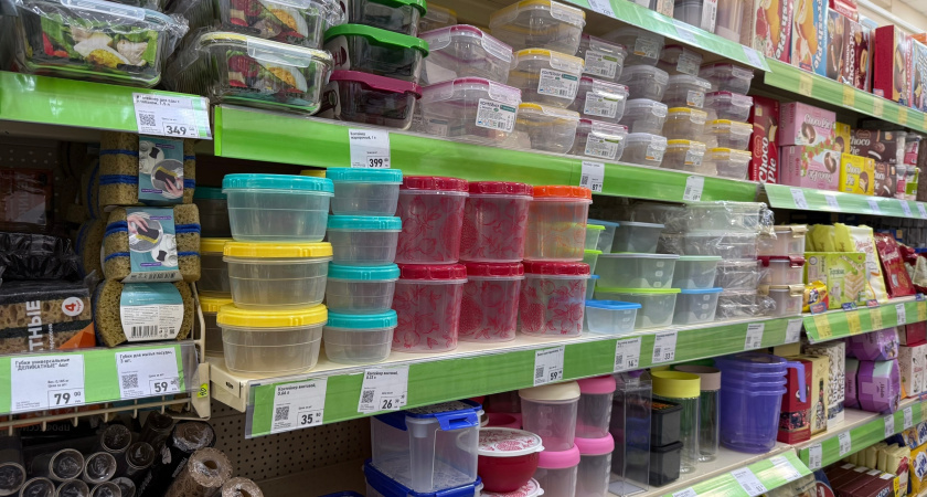 Всю жизнь ошибались: почему мыть пластиковые контейнеры — плохая идея