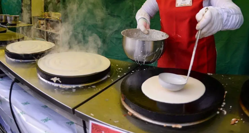 Масленичный бум: Кубань ищет 300 блинопеков, опережая Ростовскую область на 80 вакансий