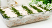 Не "шуба" и не оливье, а вкус "взорвал" столы россиян в декабре. Салат на Новогодний стол, от которого все будут без ума