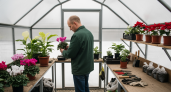 Участник СВО открыл бизнес по выращиванию декоративных растений благодаря соцконтракту на 200 тысяч рублей