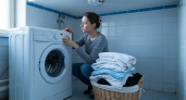 Опытная домохозяйка раскрыла главный секрет стирки, который защитит вашу одежду от тайного врага в каждой машинке