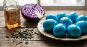 Забытые хитрости пасхальной окраски: превращаем белые яйца в бирюзовые жемчужины