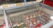 Хватит разносить инфекцию по всей кухне: почему мытье курицы перед готовкой опасно для вашего здоровья