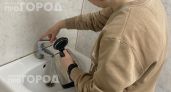 Больше не трачу время на оттирание накипи: заливаю это доступное средство и через полчаса чайник сияет как новый