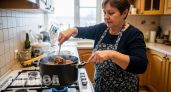 Хватит мучиться с первой водой при варке мяса: шеф-повар объяснил как сделать ваш бульон прозрачным и вкусным