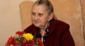 Кондратьев поздравил 105-летнюю фронтовую медсестру Марию Симченко из Калининского района