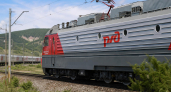 Из-за урагана в Ростовской области задерживаются 89 поездов на Кубань